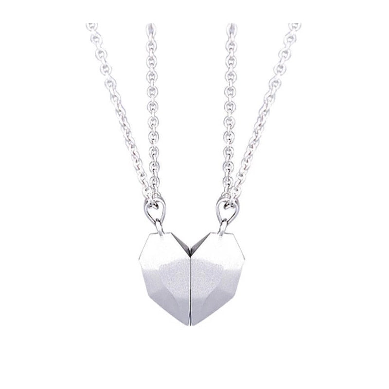 2Pcs Magnetic Couple Necklace Lovers Heart Pendant - Etyn Online {{ product_tag Necklaces }}